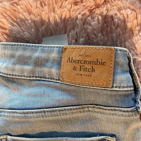 Abercrombie and Fitch Stretchable Jeans - Picture 5 of 6